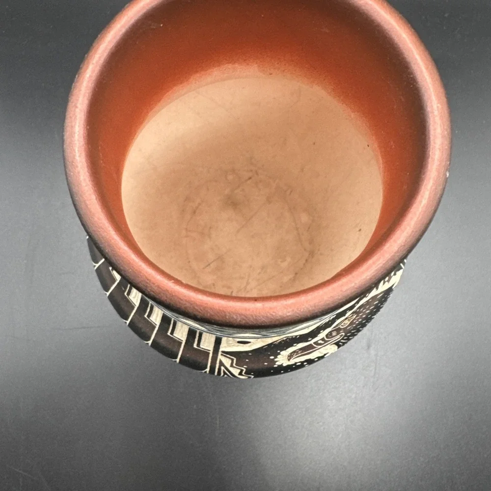 Navajo Flying Eagle Art Pottery Vase‎ Native American Tom F Harrison Sign Number